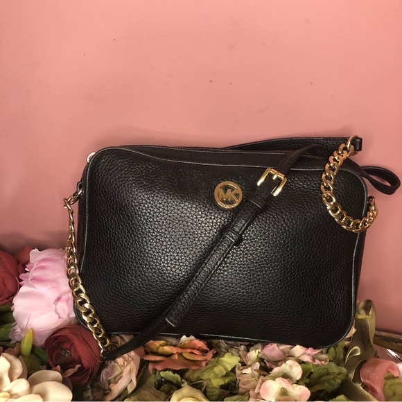 Michael Kors Fulton Crossbody purse - Picture 1 of 9